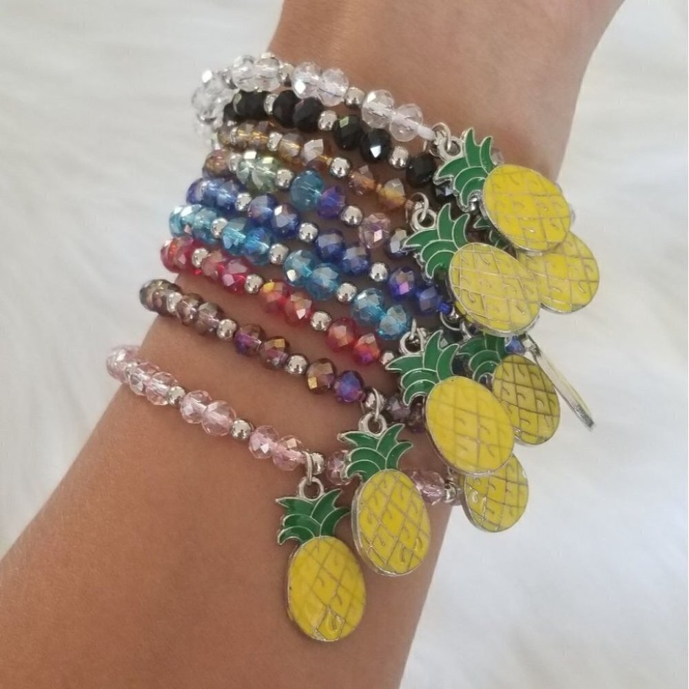 Pineapple Charm Bead Bracelet